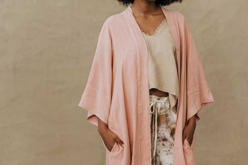 Natural Basics- Robe (Vegan Silk)